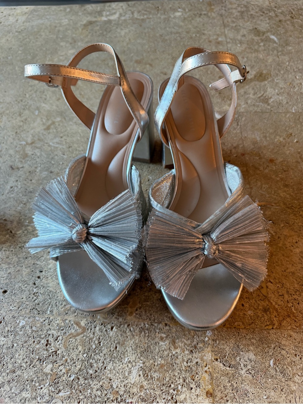 Kelly & Katie Metallic Silver Bow Block Heel Sandals